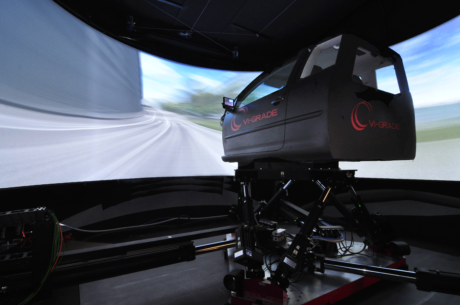 VI-grade Announces Installation of DiM250 DYNAMIC Driving Simulator at Ford  Motor Company